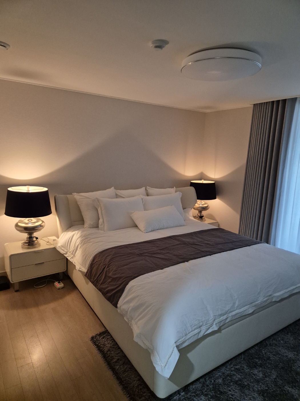 /user/m/mssofa/editor/2512/37f97a1c6a67e225717b94641a19d8e2_1765505848_0193.jpg 이미지크게보기